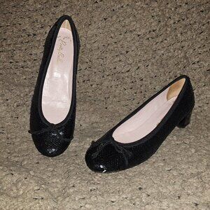 PRETTY BALLERINAS-Black Sequined-Bow-Heel 1.75" Patent Leather-Sz 37-Near Mint
